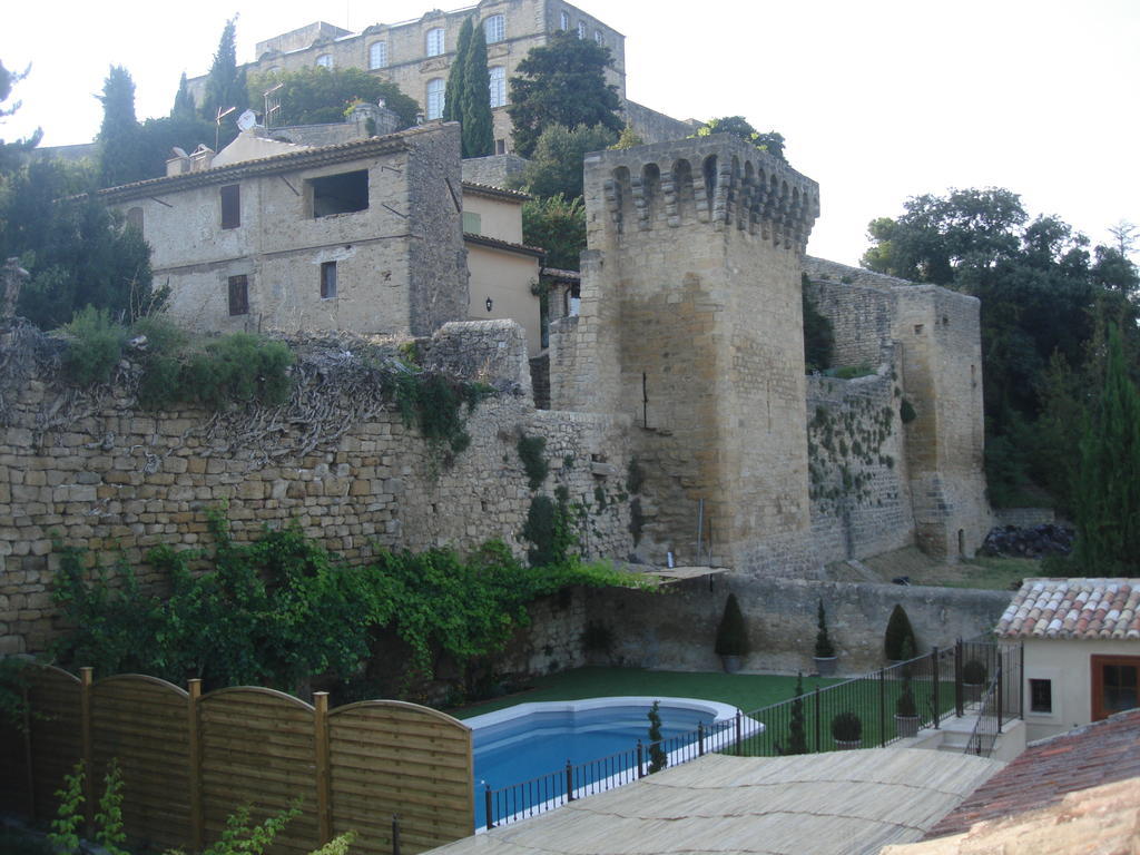 La Treille Et L'Impasse Hotel Ansouis ภายนอก รูปภาพ