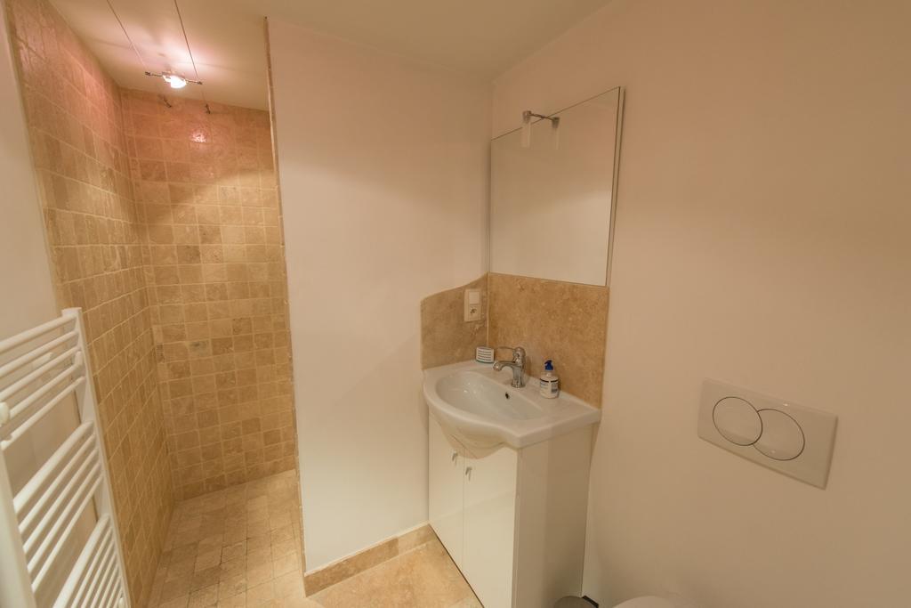 La Treille Et L'Impasse Hotel Ansouis ห้อง รูปภาพ